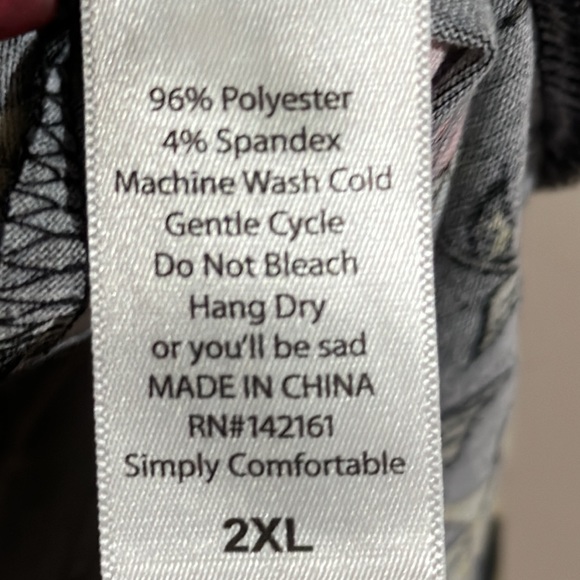 LulaRoe Irma 2xl black and floral. NWOT - Picture 5 of 5